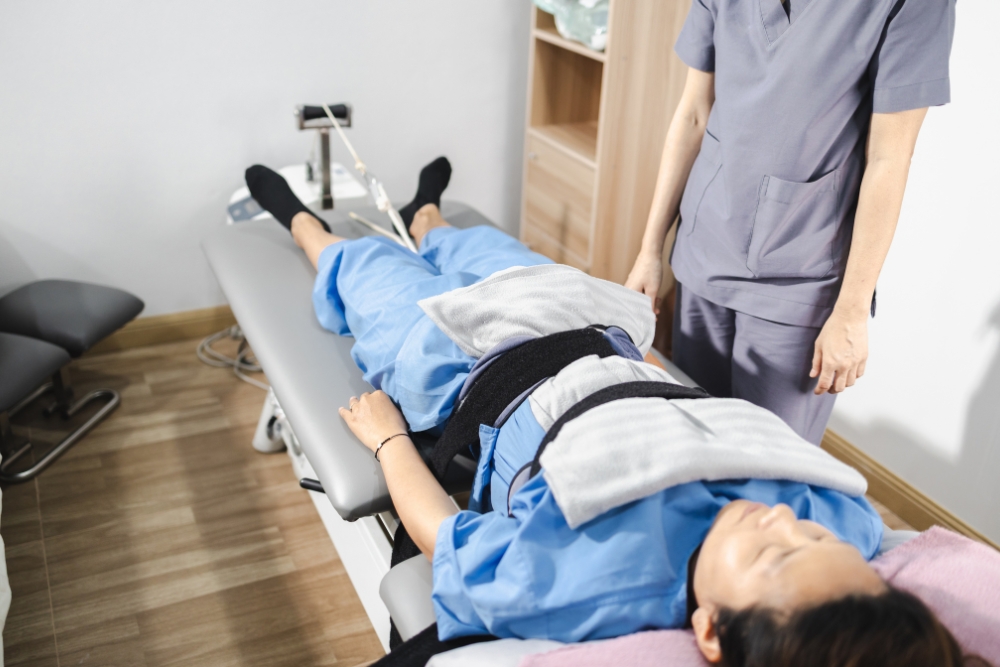 complete guide nonsurgical spinal decompression